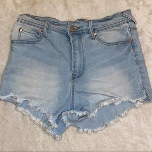 Light jean shorts
